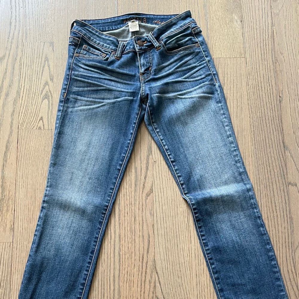 Arden B Jeans. Size 0. Dark Wash Denim
